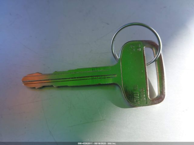 VNKKTUD3XFA032461 Toyota YARIS L