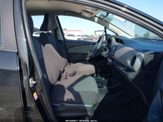 VNKKTUD3XFA032461 Toyota YARIS L