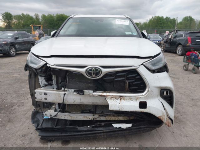 5TDGZRBHXNS178532 Toyota Highlander Xle