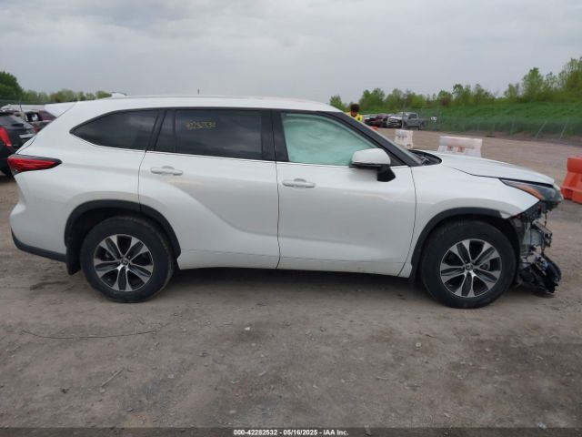 5TDGZRBHXNS178532 Toyota Highlander Xle