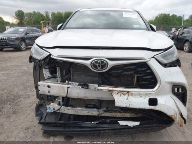 5TDGZRBHXNS178532 Toyota Highlander Xle
