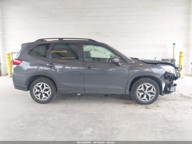JF2SKAJC9MH477326 Subaru Forester Premium