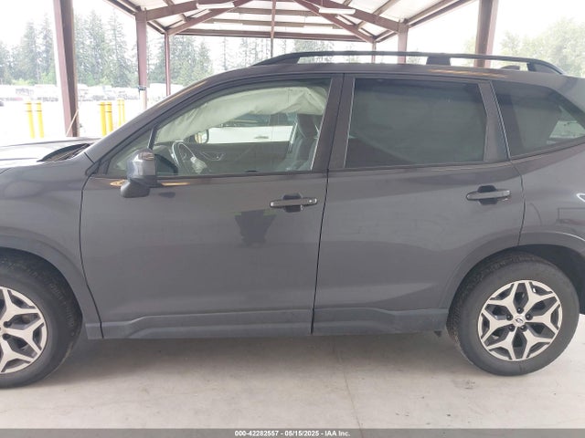 JF2SKAJC9MH477326 Subaru Forester Premium