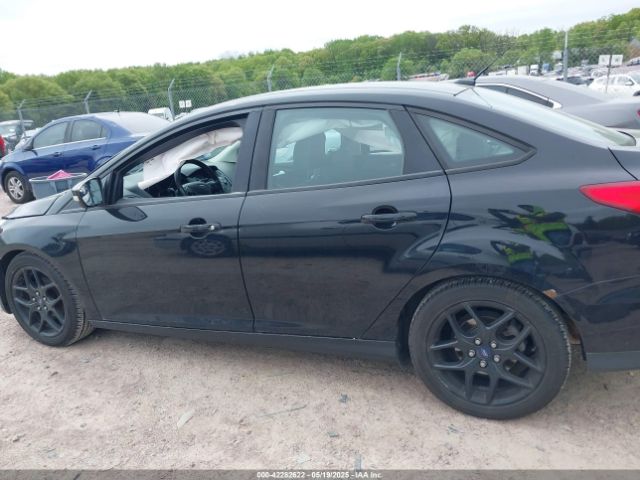 1FADP3F23GL244313 Ford FOCUS SE