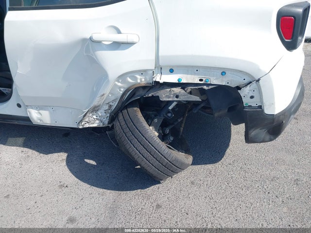 ZACNJDA18NPN51857 Jeep Renegade