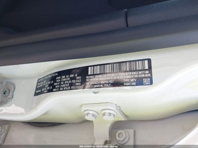 ZACNJDA18NPN51857 Jeep Renegade