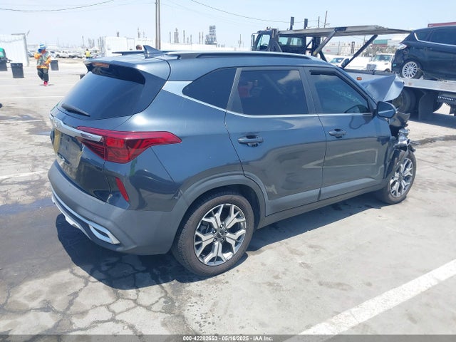 KNDERCAA2N7246714 KIA SELTOS EX