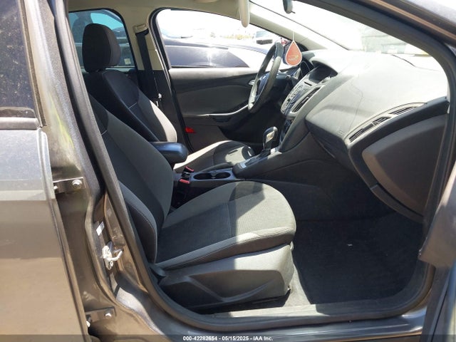 1FADP3F24EL230143 Ford FOCUS SE