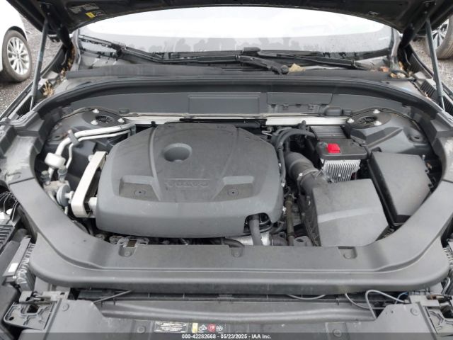 2021 VOLVO XC60 YV4102RK0M1675302 Photo 9