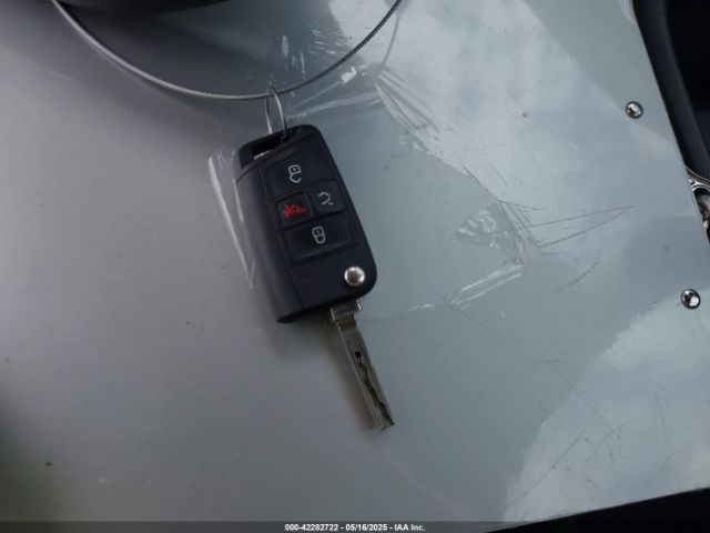 3VWN57BUXKM079982 Volkswagen Jetta 1.4t S
