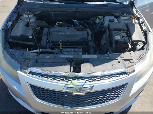 1G1PA5SH6E7468916 Chevrolet Cruze Ls Auto