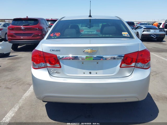 1G1PA5SH6E7468916 Chevrolet Cruze Ls Auto