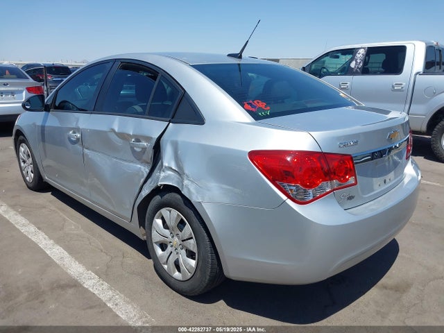 1G1PA5SH6E7468916 Chevrolet Cruze Ls Auto