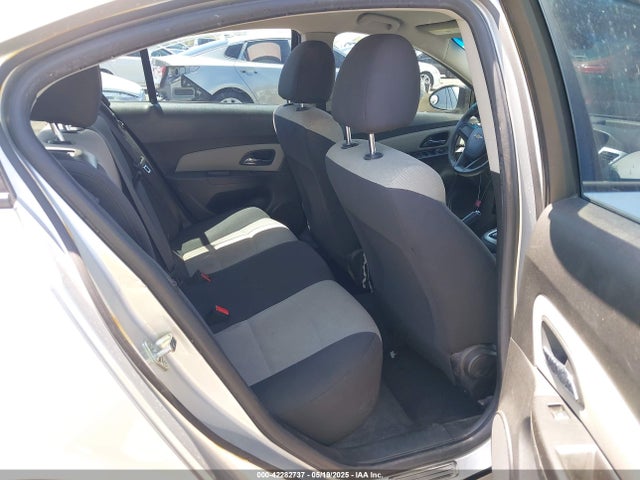 1G1PA5SH6E7468916 Chevrolet Cruze Ls Auto