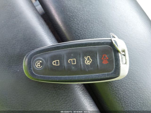 1LNHL9DK2FG600346 Lincoln MKS