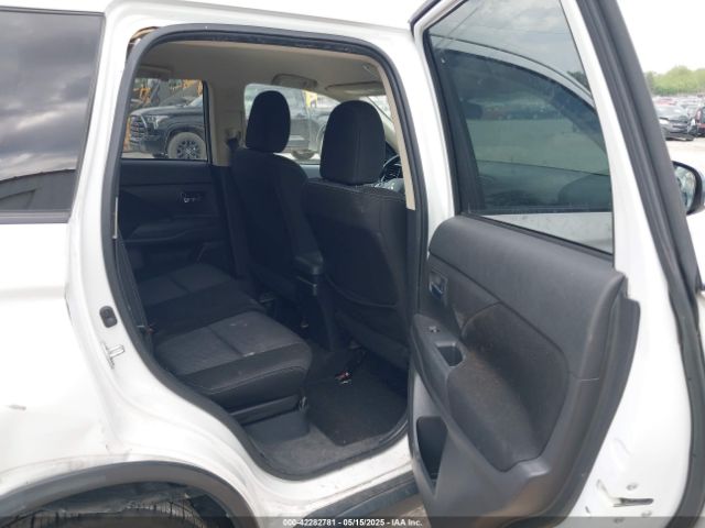 2016 MITSUBISHI OUTLANDER JA4AD3A30GZ018596 Photo 7