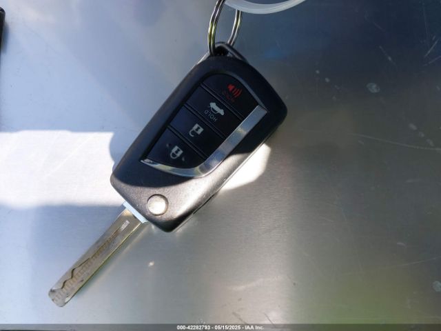 4T1B11HKXJU110027 Toyota CAMRY LE