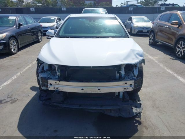 4T1B11HKXJU110027 Toyota CAMRY LE