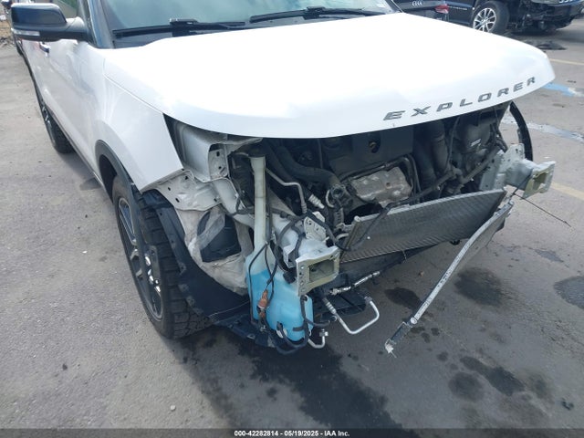 1FM5K8GT6JGA98664 Ford EXPLORER SPORT