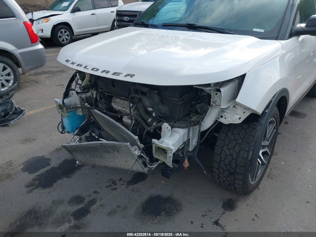 1FM5K8GT6JGA98664 Ford EXPLORER SPORT