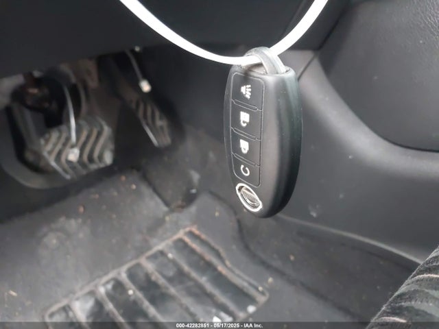 KNMAT2MV6HP542218 Nissan 2017