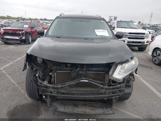 KNMAT2MV6HP542218 Nissan 2017