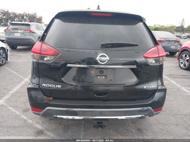 KNMAT2MV6HP542218 Nissan 2017