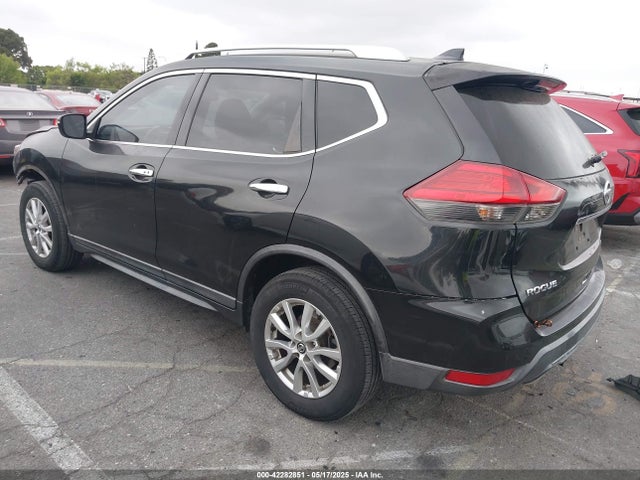 KNMAT2MV6HP542218 Nissan 2017