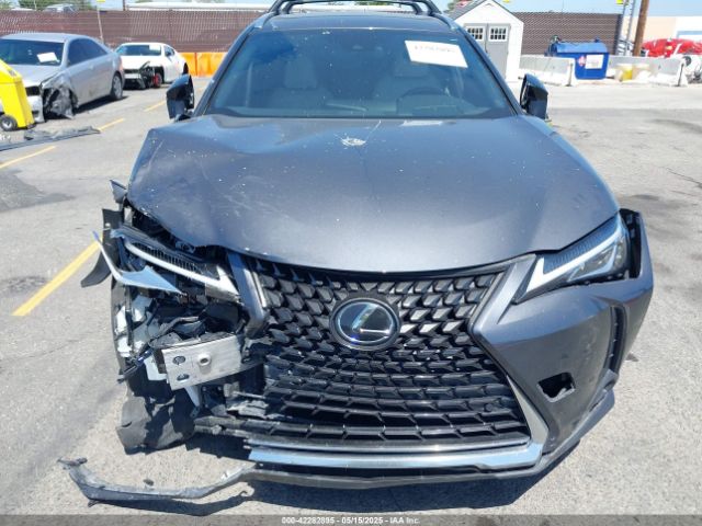 JTHX3JBH7N2055392 Lexus UX 200