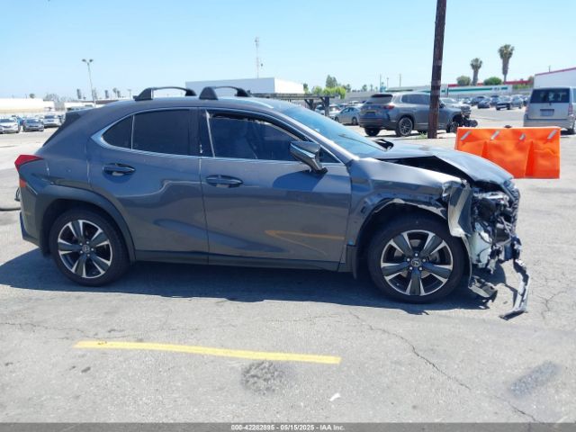 JTHX3JBH7N2055392 Lexus UX 200