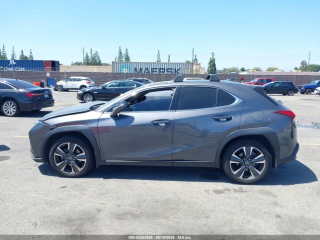 JTHX3JBH7N2055392 Lexus UX 200