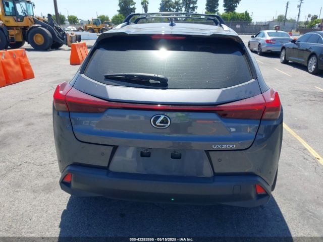 JTHX3JBH7N2055392 Lexus UX 200