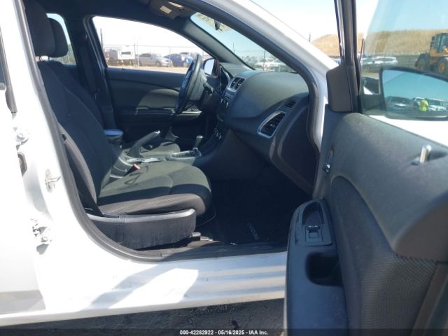 1C3CDZAB5EN182167 Dodge AVENGER SE