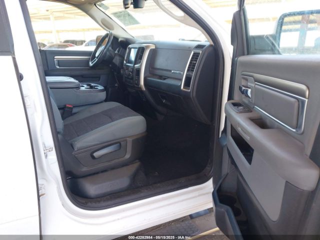 1C6RR6GT8HS790719 RAM 1500 Big Horn  4x2 6'4 Box