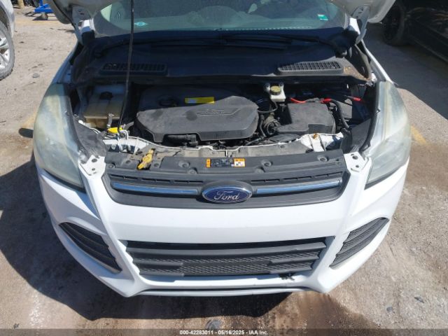 1FMCU9GX1GUC67851 Ford ESCAPE SE