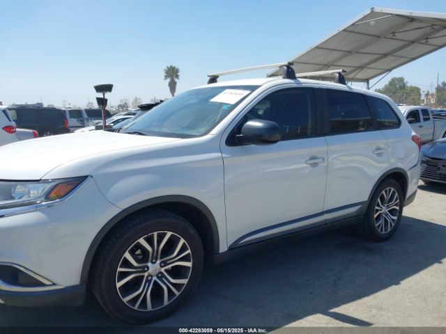 JA4AD2A30GZ051821 Mitsubishi Outlander Es