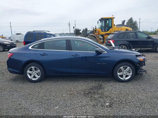 1G1ZD5ST1NF184829 Chevrolet Malibu Fwd Lt