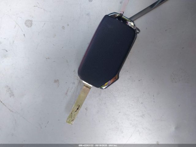 5XXG24J28NG085546 KIA K5 LX