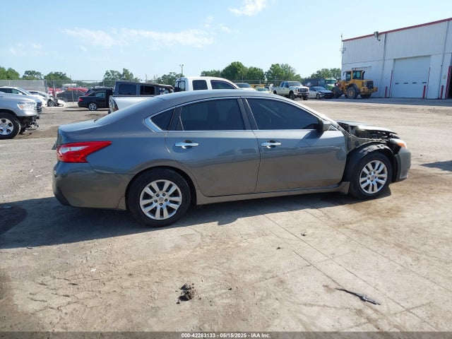 1N4AL3AP8HC119505 Nissan Altima 2.5 S