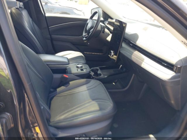 3FMTK3R74MMA59575 Ford Mustang Mach-e Premium