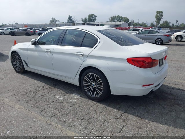WBAJA5C54JWA39033 BMW 530I