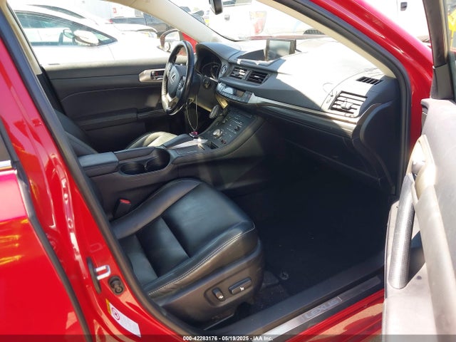 JTHKD5BH7G2267209 Lexus CT 200H