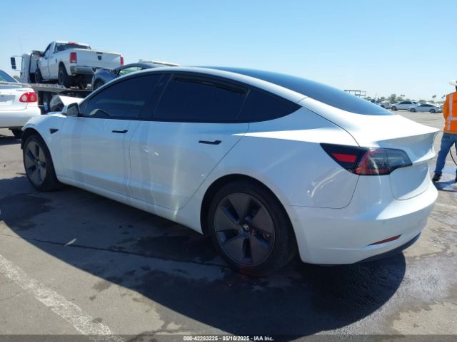 2022 TESLA MODEL 3 5YJ3E1EB8NF228951 Photo 2