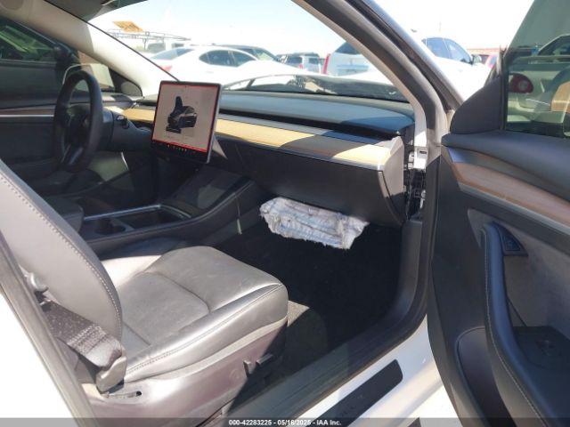 2022 TESLA MODEL 3 5YJ3E1EB8NF228951 Photo 4