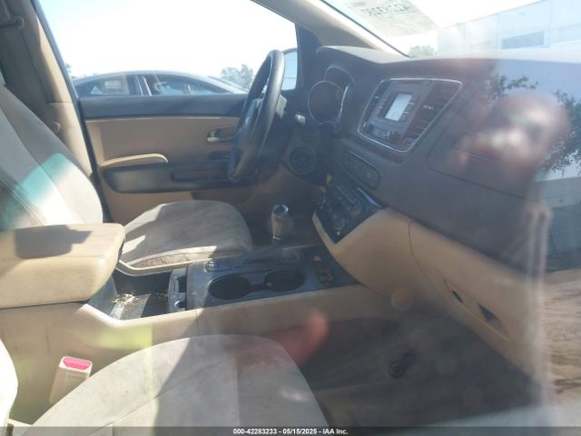 KNDMB5C12G6084696 KIA SEDONA LX