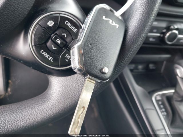 KNDJ23AU9N7829732 KIA SOUL LX