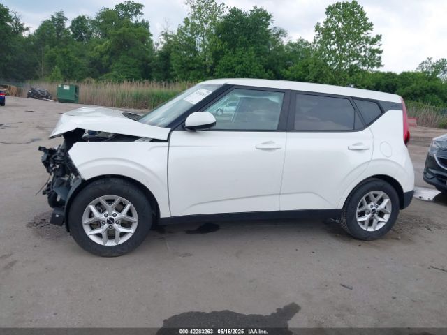 KNDJ23AU9N7829732 KIA SOUL LX
