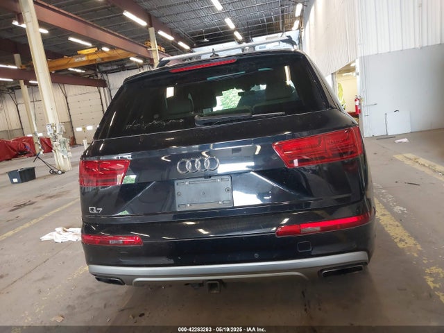WA1LAAF73KD020866 Audi 2019