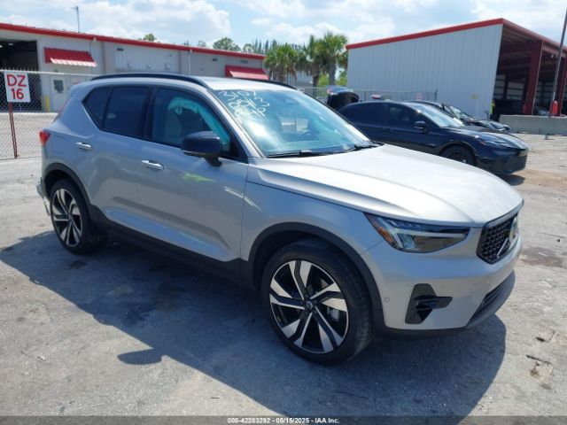 2024 VOLVO XC40 YV4L12ULXR2293107