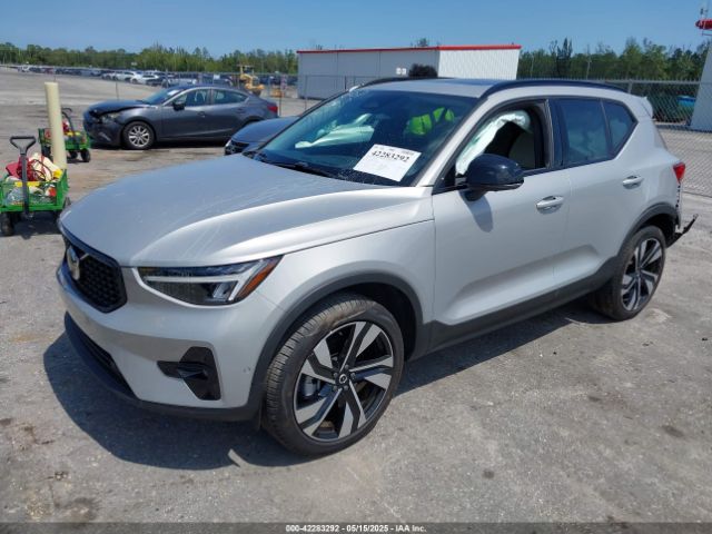 2024 VOLVO XC40 YV4L12ULXR2293107 Photo 1